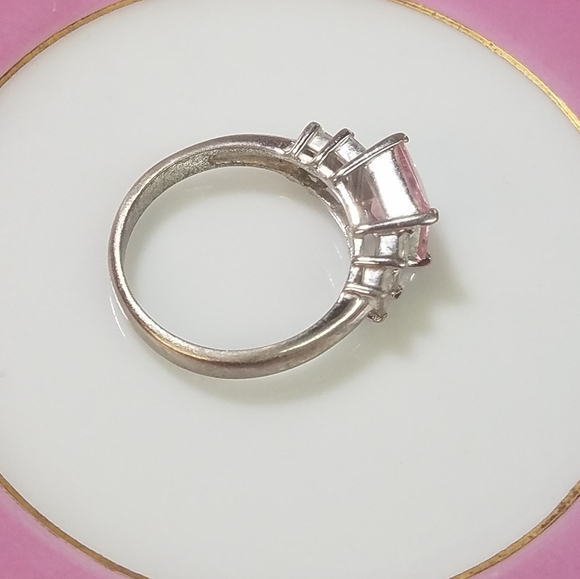 Pretty in pink ring - Picture 6 of 9